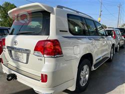 تۆیۆتا لاند کروزەر